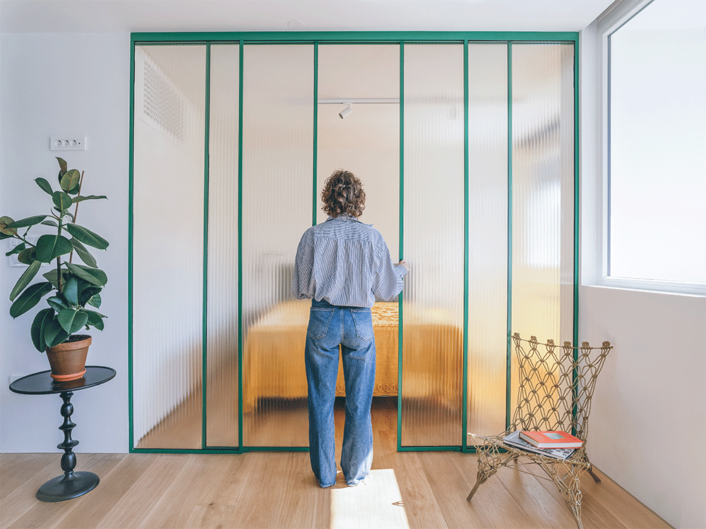 Mini loft stanovanje Ljubljana z odprtim bivalnim prostorom 